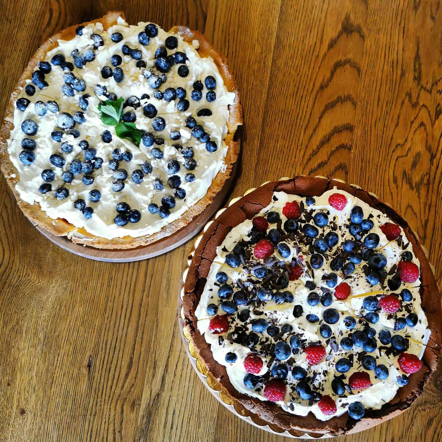 House-made cake from the display at Kawa na Ławę in Zamość