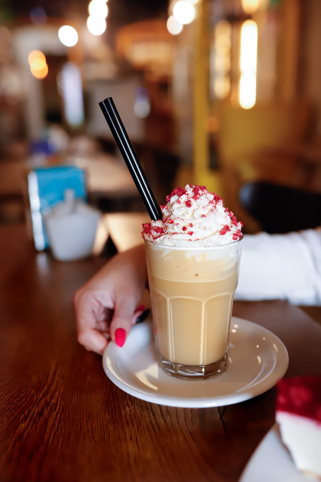 Coffee by the bar at Kawa na Ławę cafe