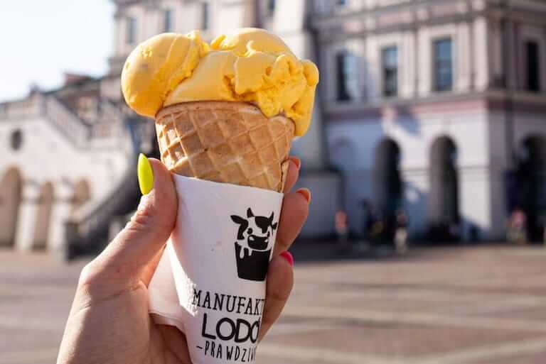 Ice cream dessert with topping and nuts at Kawa na Ławę